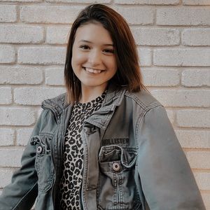 Meet your Posher, Avery